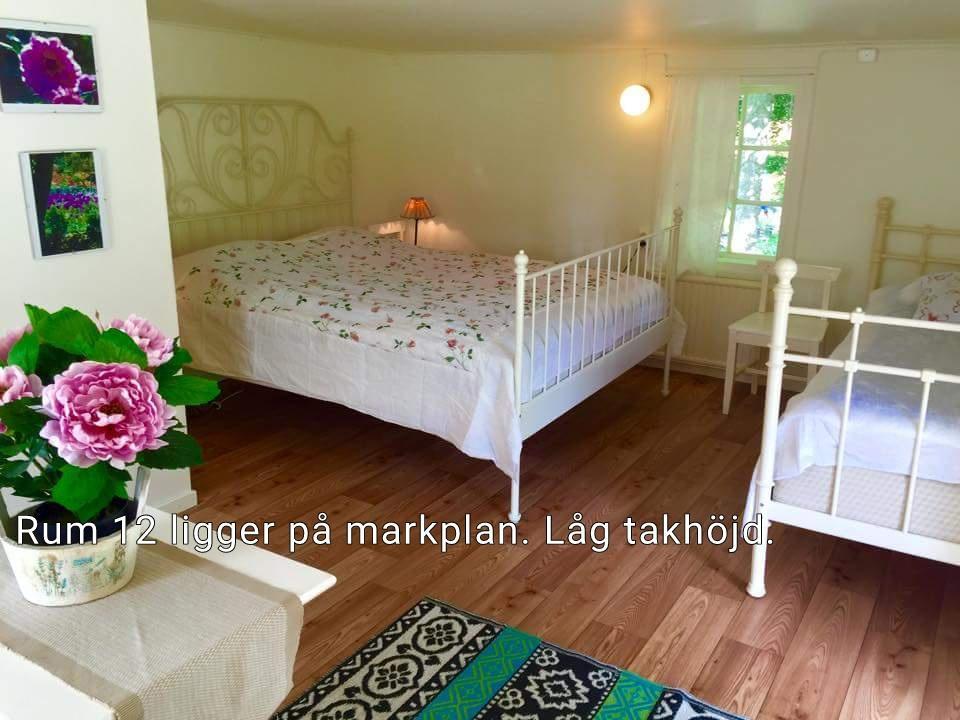 Stora Djuloe Vandrarhem Катринехолм Стая снимка